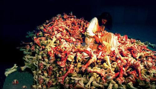 行为艺术是血腥暴力？还是寻求精神自由？