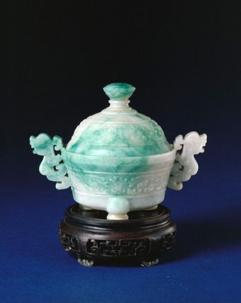 清宫遗存：揭秘故宫博物馆收藏的绝世翡翠