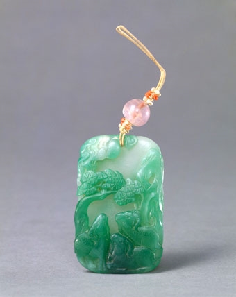 清宫遗存：揭秘故宫博物馆收藏的绝世翡翠