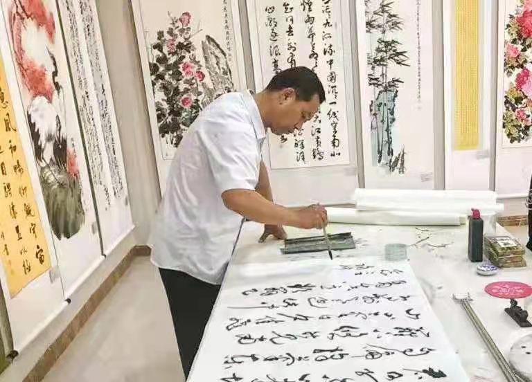 当代翰墨名家费茂荣献礼建党100周年