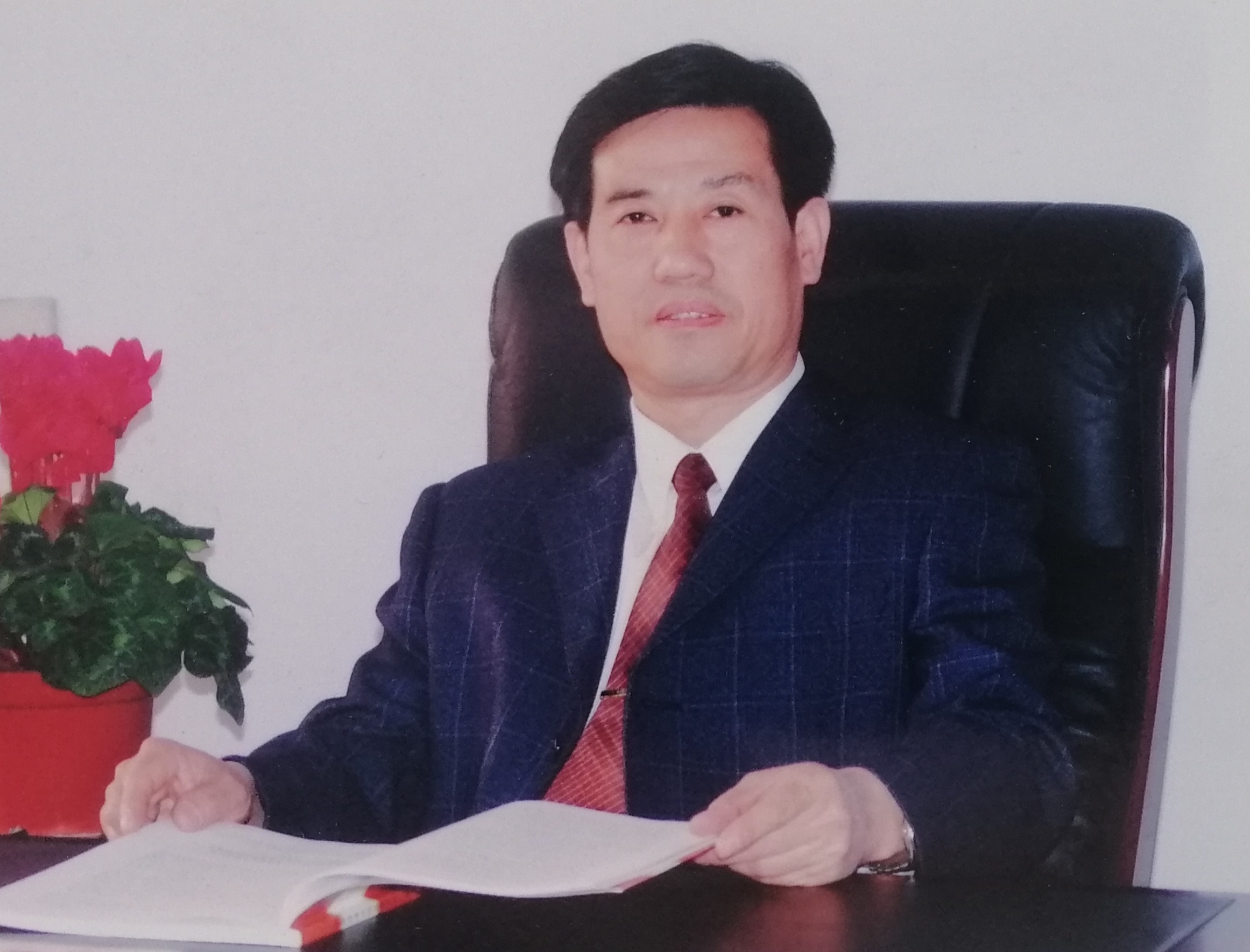 当代翰墨名家杨士江献礼建党100周年