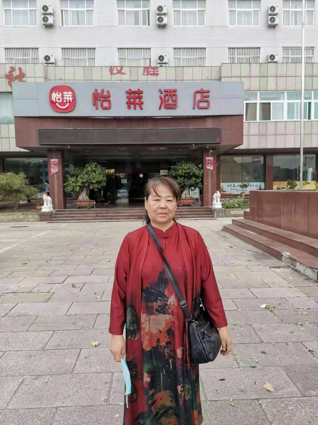 当代翰墨名家刘学艳献礼建党100周年