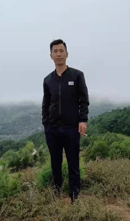 著名收藏艺术家刘贞